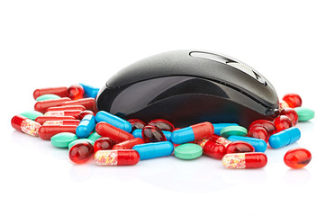 mouse and pills