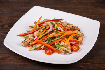 Vegetable salad with chicken