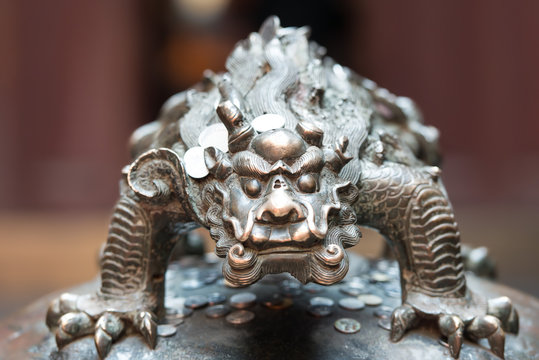 dragon statue in the The Jade Buddha Temple shanghai china