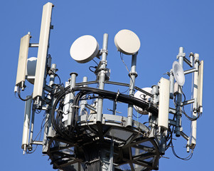 cable and antennas for signal repetition of mobile telephony and
