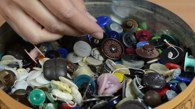 needlewoman hand finger pick buttons
