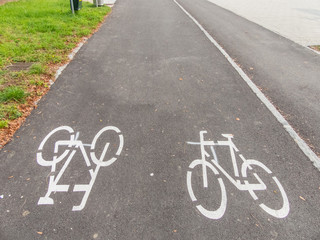 Obraz premium Markierter Radweg