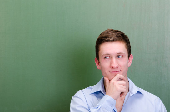 sch&uuml;ler denkt nach