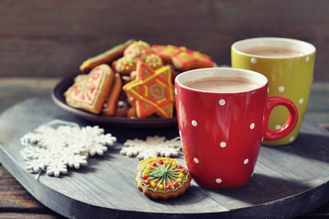 Hot chocolate with ginger cookies