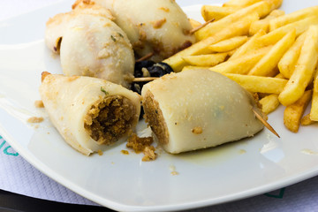 Stuffed cuttlefish and chips