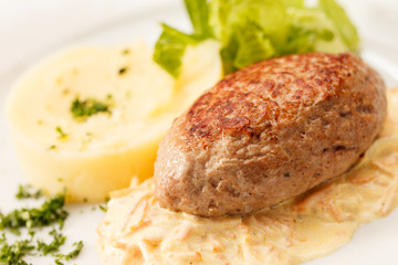 cutlet with mashed potatoes