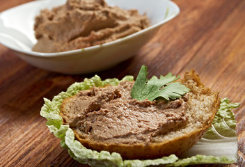 slice of bread with pate