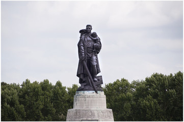 Трептов парк