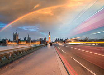 Fototapeta premium Rainbow over Houses of Parliament and Westminster Bridge - Londo
