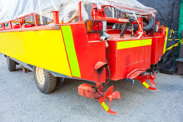 Safety truck and lifeboat