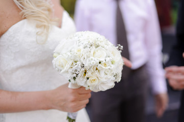 Obraz na płótnie Canvas White Bridal Bouquet
