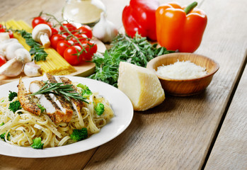 Pasta with fried chicken