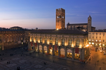 view of piazza maggiore - bologna © xamnex