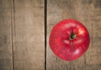 red apple