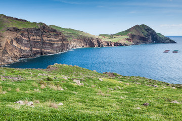 Obraz premium Green field in the north coast of Ponta de Sao Lourenco Madeira 