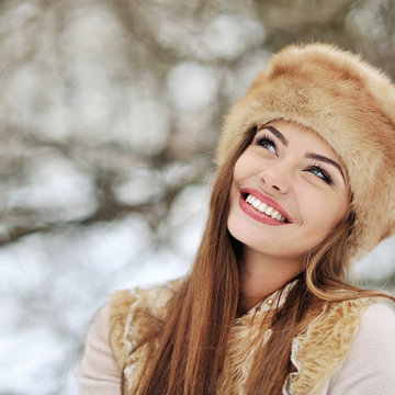 Beautiful smiling woman - closeup