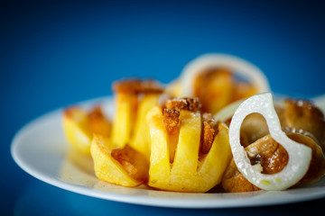 Baked potatoes with bacon