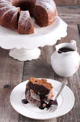 Chocolate and red wine ring cake
