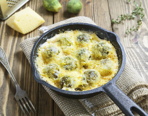 Casserole with brussels sprouts - 59091605
