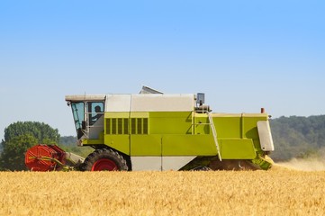 Obraz premium Mähdrescher, Getreideernte