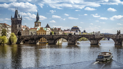 Fototapeta na wymiar Praga, Most Karola (Karluv Most)