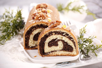 Poppy seed cake
