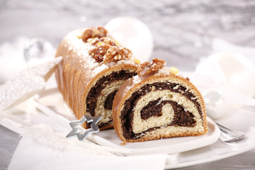 Poppy seed cake