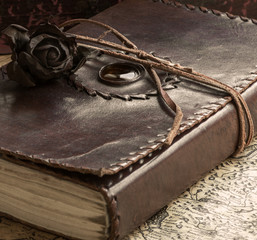Geheimes altes Buch
