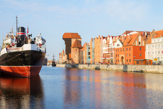 Motlawa quay and old  Gdansk