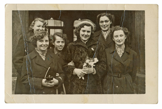 CIRCA 1949 - young women