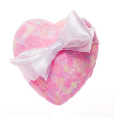 Pink heart with bow