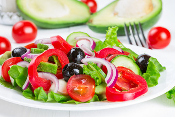 Salad with fresh vegetables