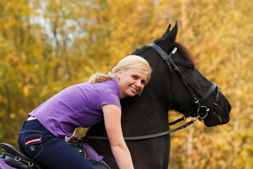 Blondine auf Friese im Portrait