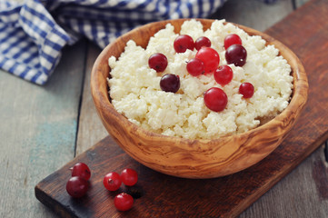 Cottage cheese with cranberry
