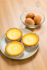 Egg tart and eggs