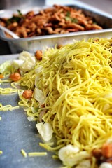 Stir-fried chinese noodles with soy protein