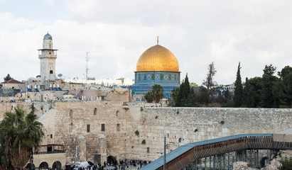 Fototapeta na wymiar Wailing wall in Jerusalem