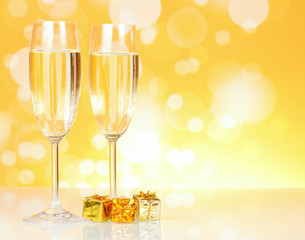 Two glasses of champagne