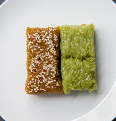 Glutinous rice cooked with sugar which coffee and pandan leaves