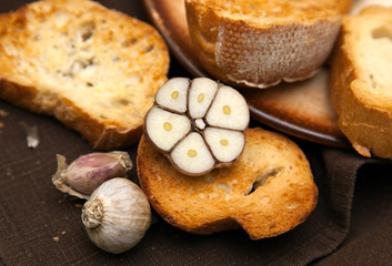 slice of grilled baguette and garlic