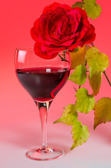 Weinglas mit Rose 12