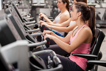 Fototapeta premium Girls on a spinning session