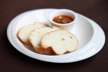 Bread with tomato sauce