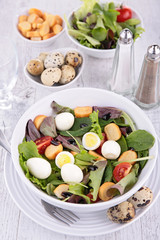 vegetable salad with egg