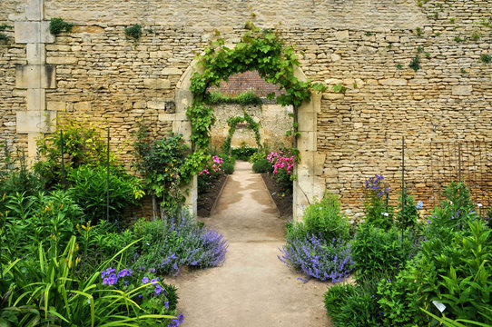 France, Canon Castle Garden In Normandie