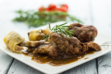 Chicken legs with red wine