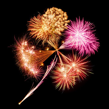 Feuerwerk in Form eines Kleeblatts