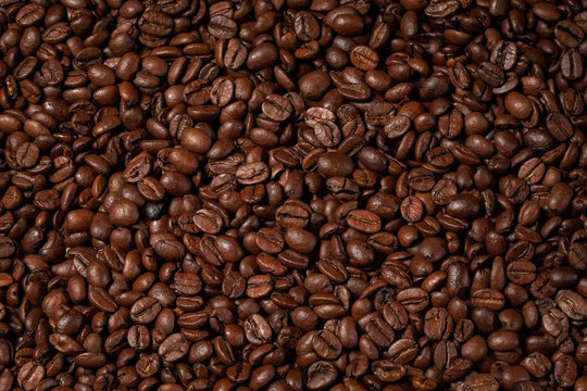roasted coffee beans © dionoanomalia