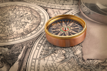 Fototapeta na wymiar Old compass
