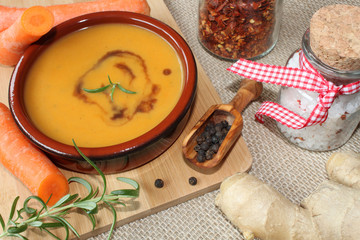 Möhrensuppe mit Ingwer